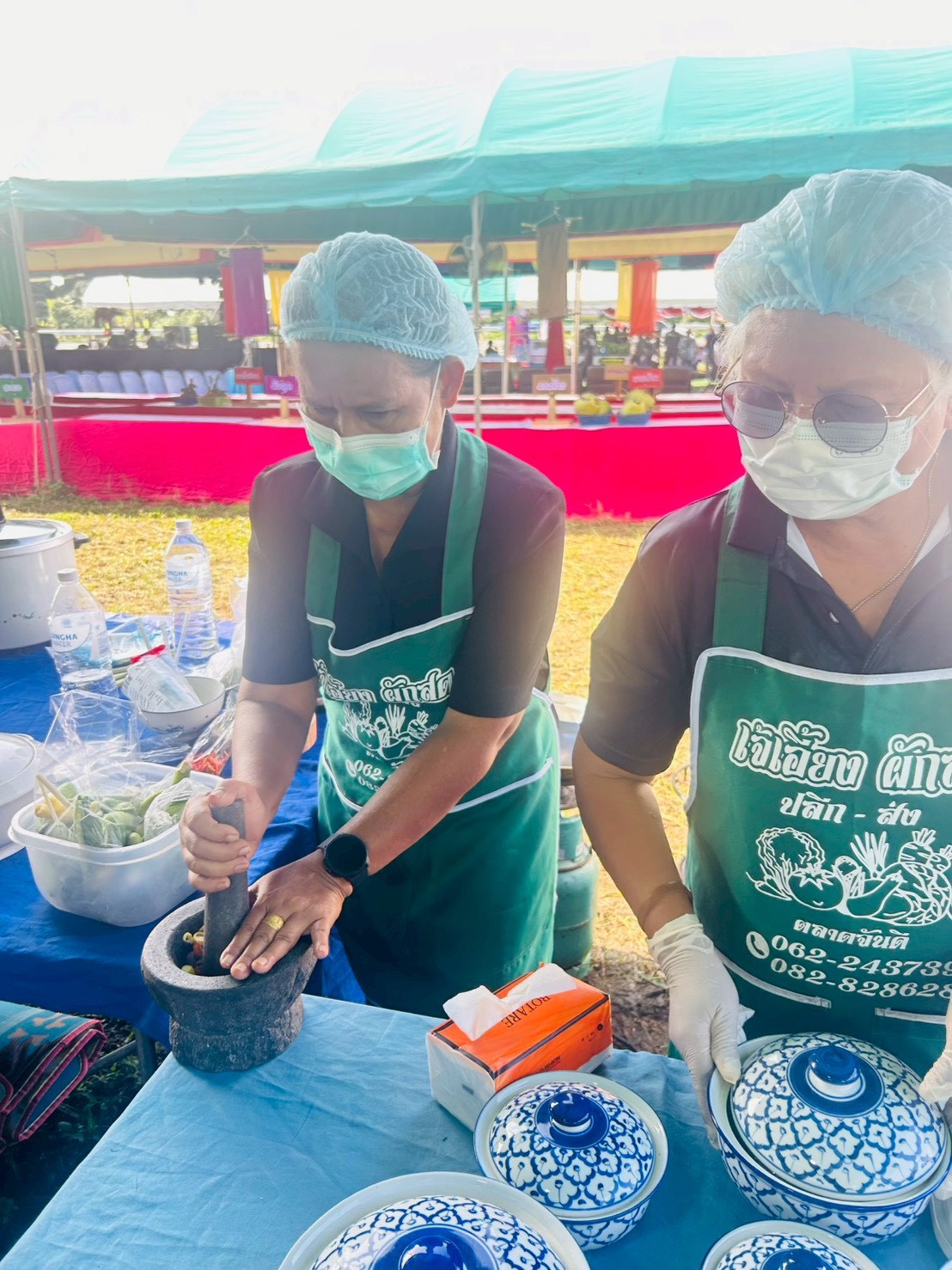 พช.ช้างกลางร่วมเป็นกรรมการตัดสินกิจกรรมประกวดอาหารพื้นบ้าน